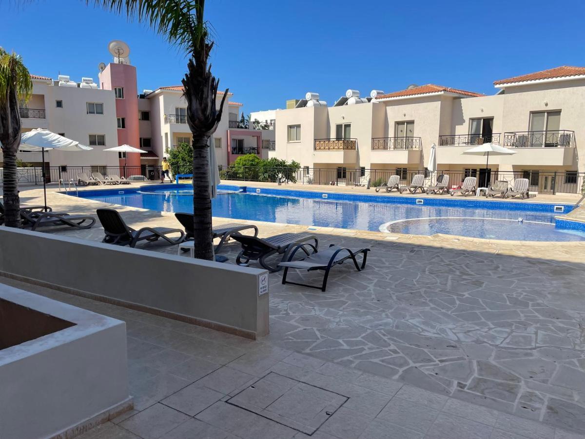 Kings Resort 1 Bedroom Apartment Paphos Extérieur photo